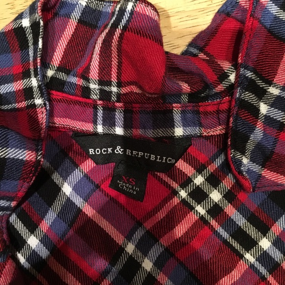 Flannel sleeveless low to high shirt size small - Picture 2 of 4